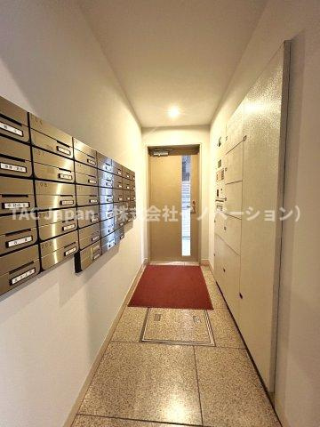 オーベル高田馬場のその他共用部分|「宅配ボックス」
お仕事でお帰りが遅い方にも、ご夫婦でお仕事されている方にも、確実にお荷物の受け取りが出来るので安心です。