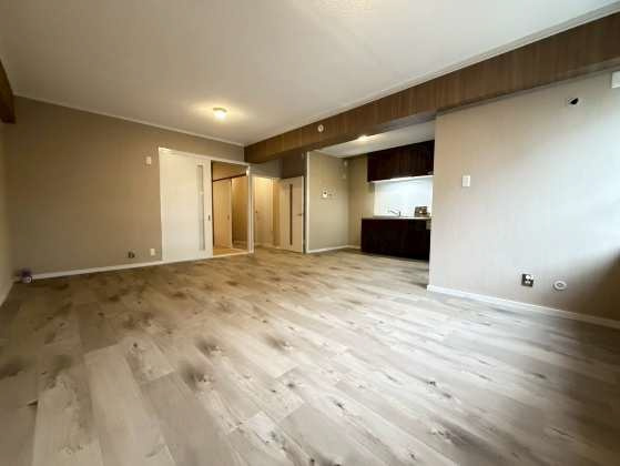 住吉台住宅の居間・リビング