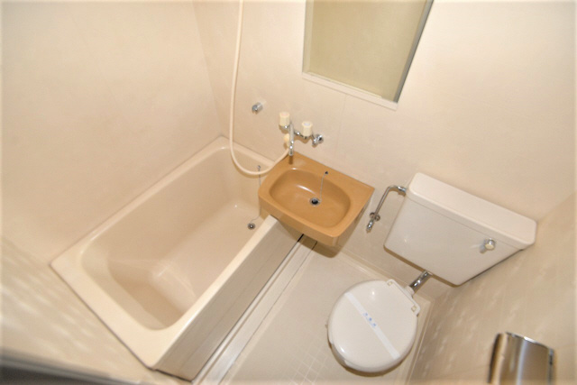 グランピア下山手の浴室