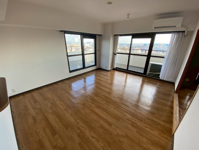 カサセルバ甲南山手の居間・リビング