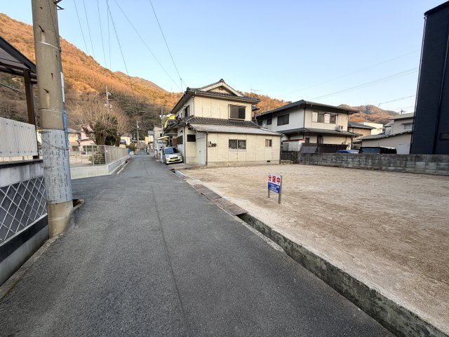 【前面道路含む現地写真】 | 広塩焼2丁目　広々48坪！