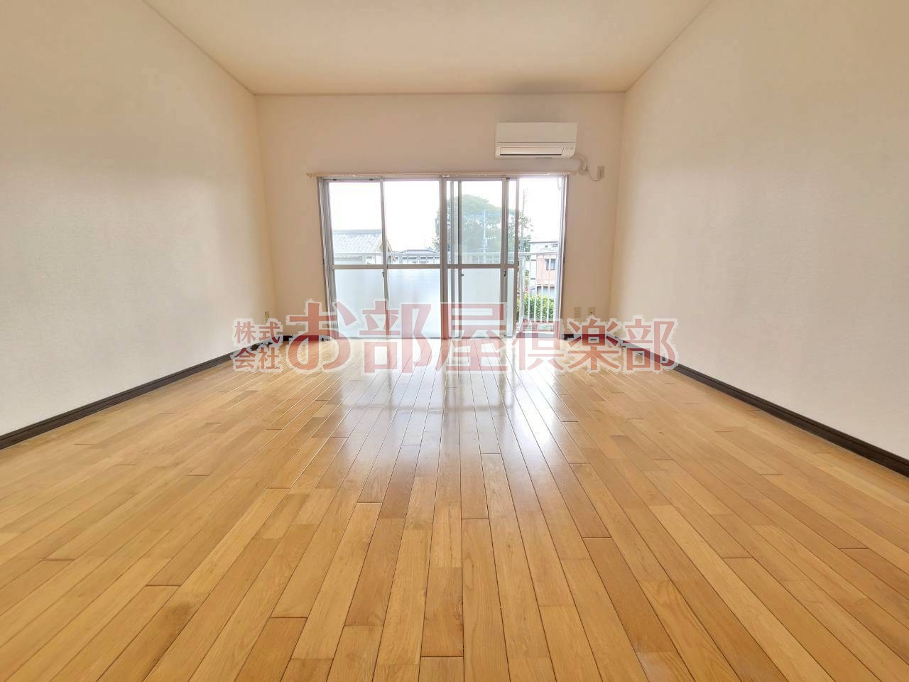 ハイツ櫛原プラスワンの居間・リビング