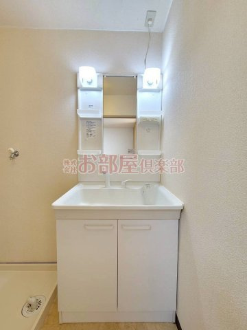 ハイツ櫛原プラスワンの独立洗面台