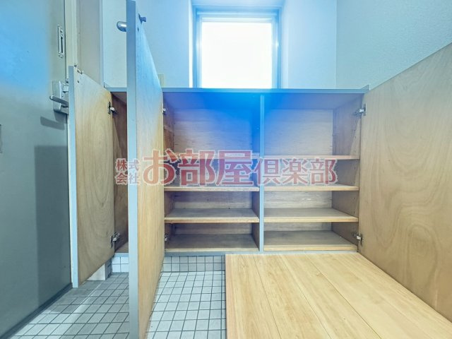 ハイツ櫛原プラスワンの収納|ちょっとした収納スペースも充実しています