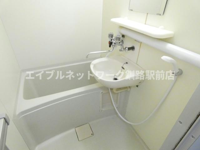 クレステージ若竹の浴室