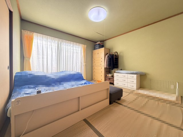 揖斐郡池田町市橋（広神戸駅）2階建　4LDKの和室|入居中の写真のため荷物があります