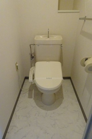 シャトレ山手台のトイレ|※別号室の参考写真です(現況優先)