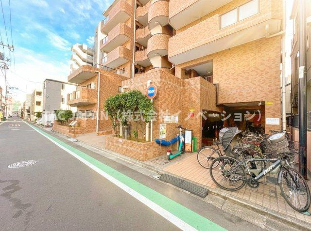 ライオンズマンション東日暮里第2の外観|【新生活応援キャンペーン実施中！】  
お問合せ当日での現地見学も可能です。
ぜひお気軽にお問合せください。