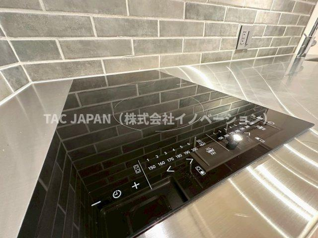 メゾン・ド・ヴィレ日本橋中洲のキッチン|【IH cooking heater】
インテリアの一部として機能性に富み洗練された自慢のキッチンスペース。