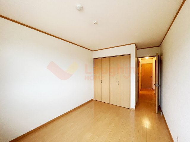 ミルキークォーツの寝室|落ち着いて過ごせるお部屋なので、寝室にいかがでしょうか