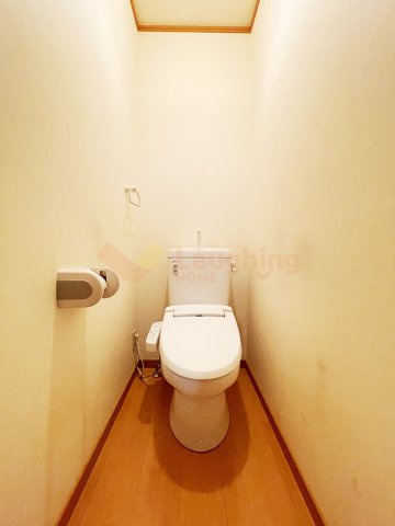 ミルキークォーツのトイレ|ゆったりとした空間のトイレです