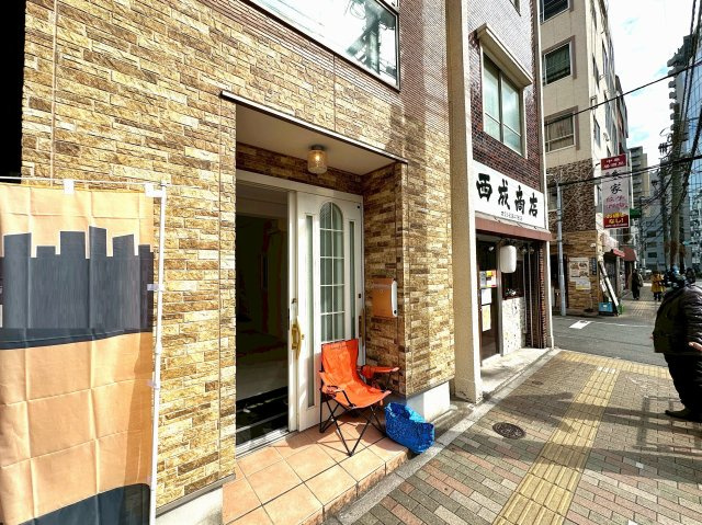 東上野4丁目の邸宅の前面道路含む現地写真