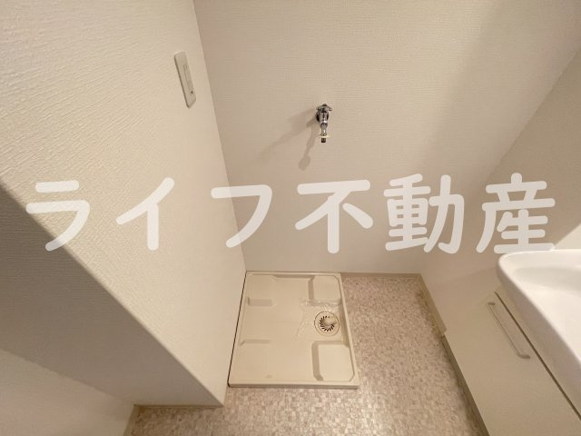 カーサセレノⅡの洗面所|明るい洗面所です