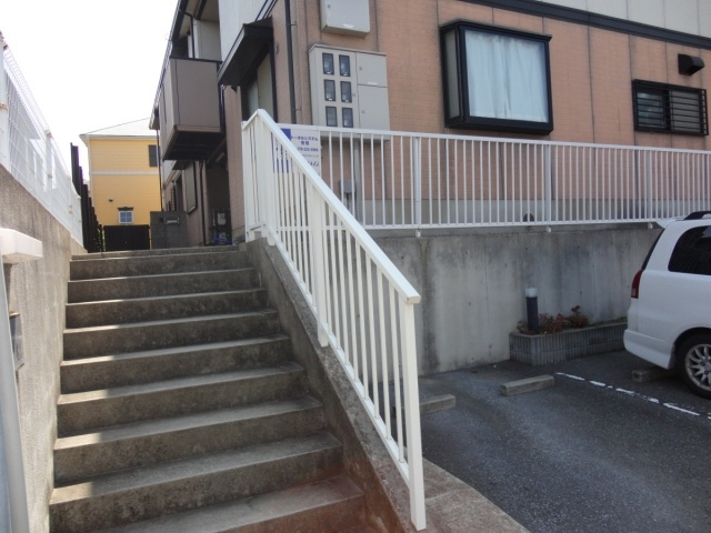 エクセルハイツ桃山のエントランス