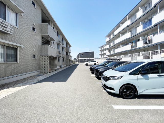 カルチェ　Ａｓｕｋａの駐車場