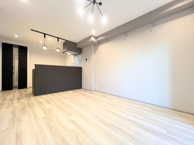 【内観：施工例】 | サンハイツ藤が丘 | 【モデルルーム】◆リビングは一日中太陽の光が射し込みます。家族が集まる空間は、自然と笑顔が溢れます！