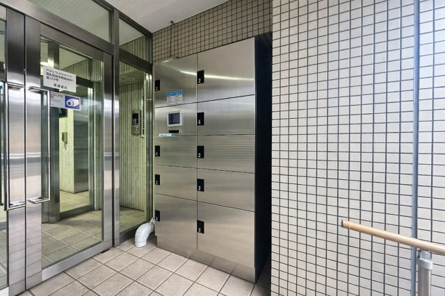 北千住ビューハイツの設備|不在時でも荷物の受け取りができる宅配ボックス付きで、毎日がもっと便利に。