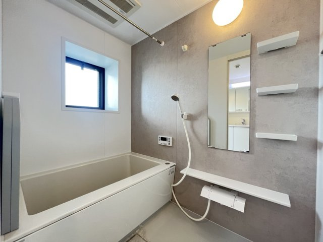 ハイエクセル芦屋南の浴室