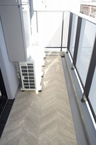 ラティエラ秋葉原のバルコニー