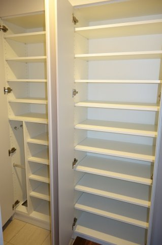 ラティエラ秋葉原の収納