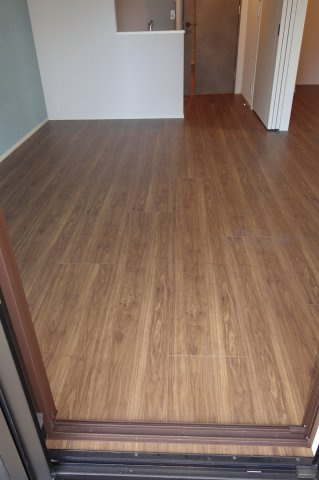 ラティエラ秋葉原の居間・リビング