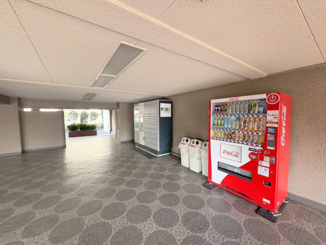 日商岩井北浦和マンションA棟のエントランス|共用部・エントランス