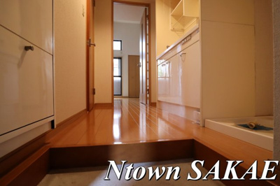 【玄関】 | アソシア浅間 | ゆったりとした玄関です