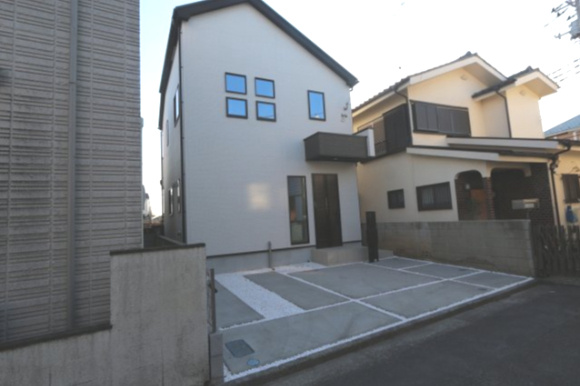 【GRAFARE　ZEH水準仕様】東久留米市弥生の外観|ヤオコー・島忠ホームズ・MEGAドン・キホーテなど徒歩圏内に揃うロケーション♪