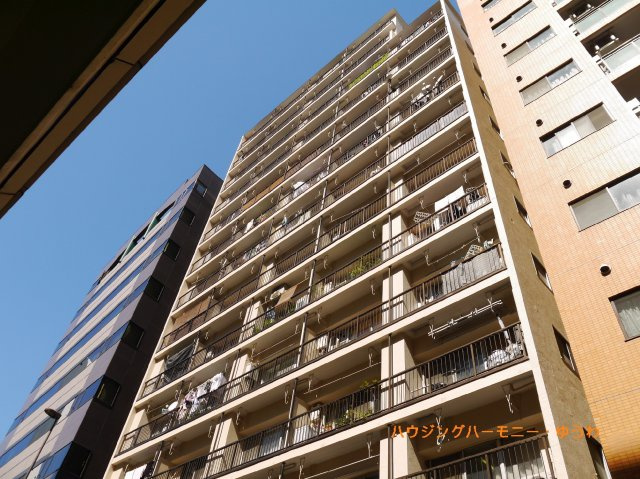 【外観】 | 池袋パークハイツ | 「池袋」駅徒歩８分の好立地。複数路線利用可能な物件です。