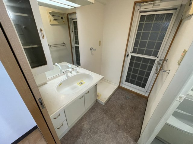 Ｆステージ牧志駅前の洗面所