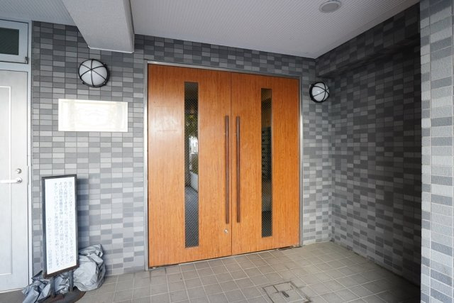 ロイヤルアメニティー白金のエントランス