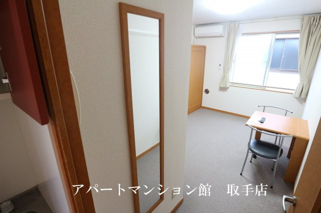 レオパレスプライムの居間・リビング