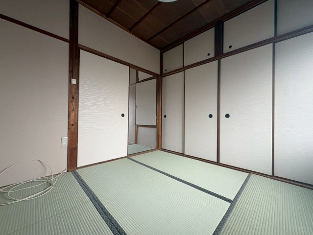 中河原貸家の内装