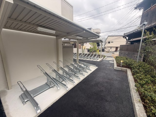 ファーストフィオーレ吹田ウインズテラスの駐車場