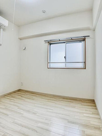 Ｄ’ｓ　ＶＡＲＩＥ阪東橋レジデンスの居間・リビング