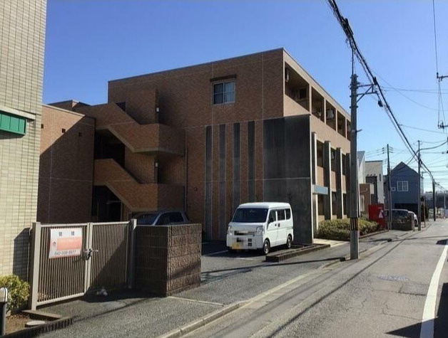 リュミエ府中のエントランス