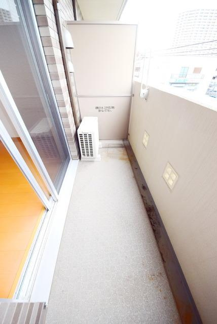 SOLARE横浜のバルコニー