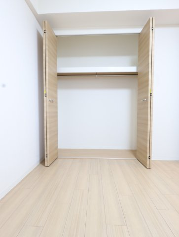アルファスマート米原の収納|洋室6帖　クローゼット
