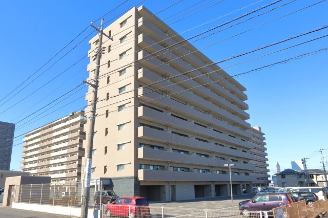 アルファスマート米原の外観