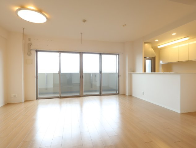 アルファスマート米原の居間・リビング|大山が望めるお部屋です！