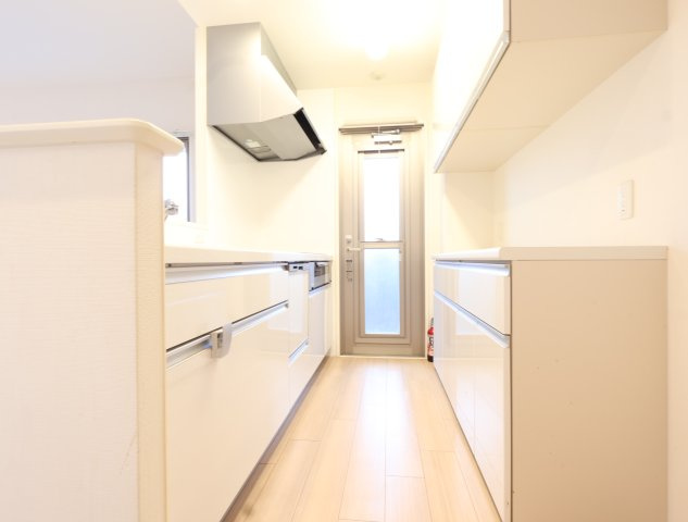 アルファスマート米原のキッチン|キッチンには勝手口がついています！