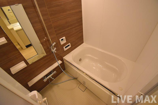 【浴室】OPUS RESIDENCE SHINSAIBASHI SOUTH（オーパスレジデンス心斎橋サウス）