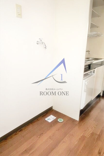 マリクレール池上のその他|洗濯機置き場です。