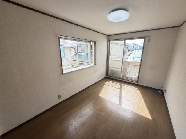 ☆横浜市泉区下和泉3丁目 中古戸建ての洋室