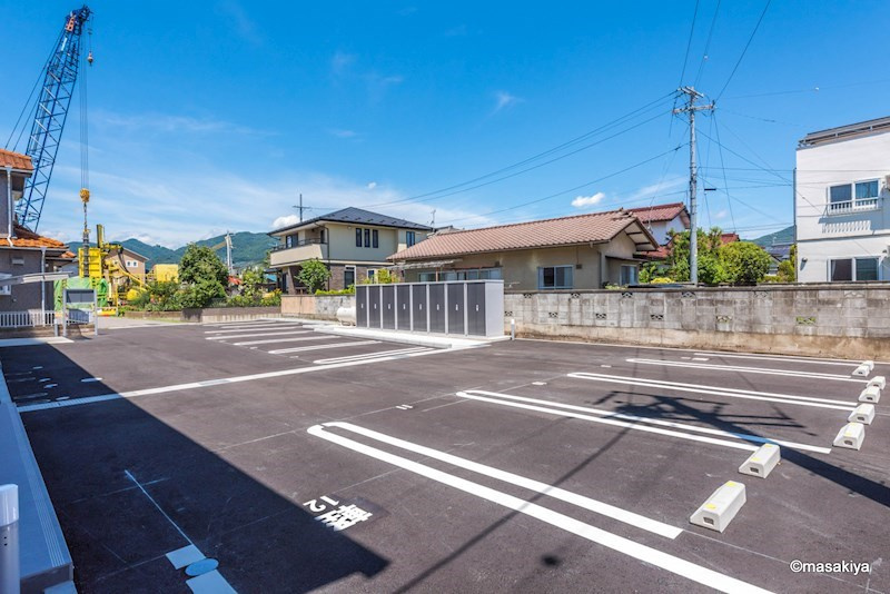 ルミエールの駐車場|駐車場