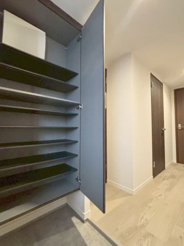 「防音マンション」VORT瀬田レジデンスの玄関|※同シリーズのイメージ写真となります（※写真と実部屋に違いがございます）