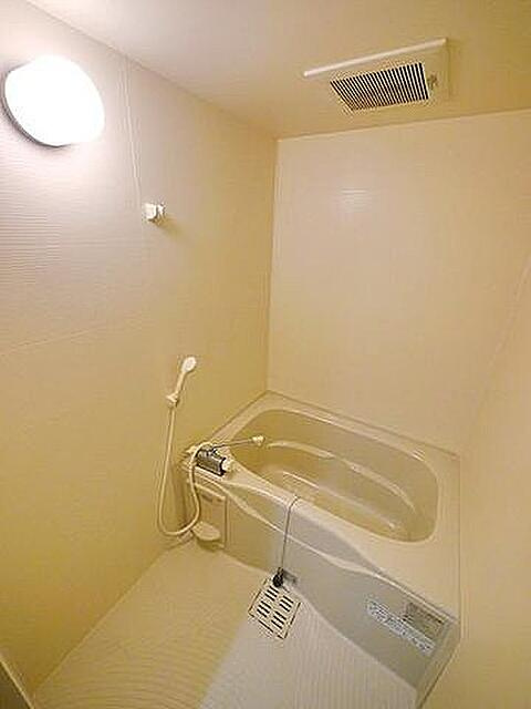 板橋区前野町３丁目の賃貸マンションの浴室