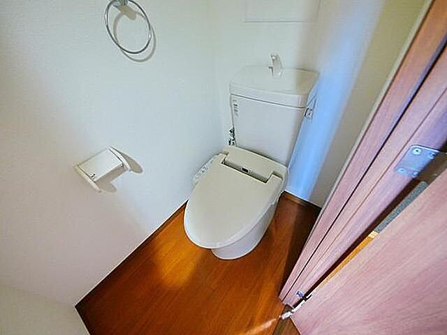 板橋区前野町３丁目の賃貸マンションのトイレ