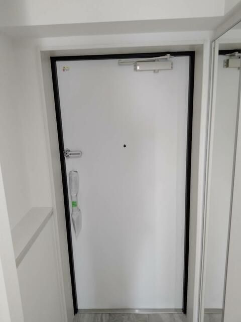 サルコスクス東駒形（事務所契約）の玄関