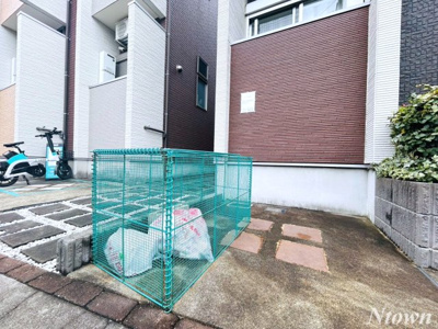 【エントランス】 | K’s Garden 栄生 | 毎日通るエントランスはこのようになっています